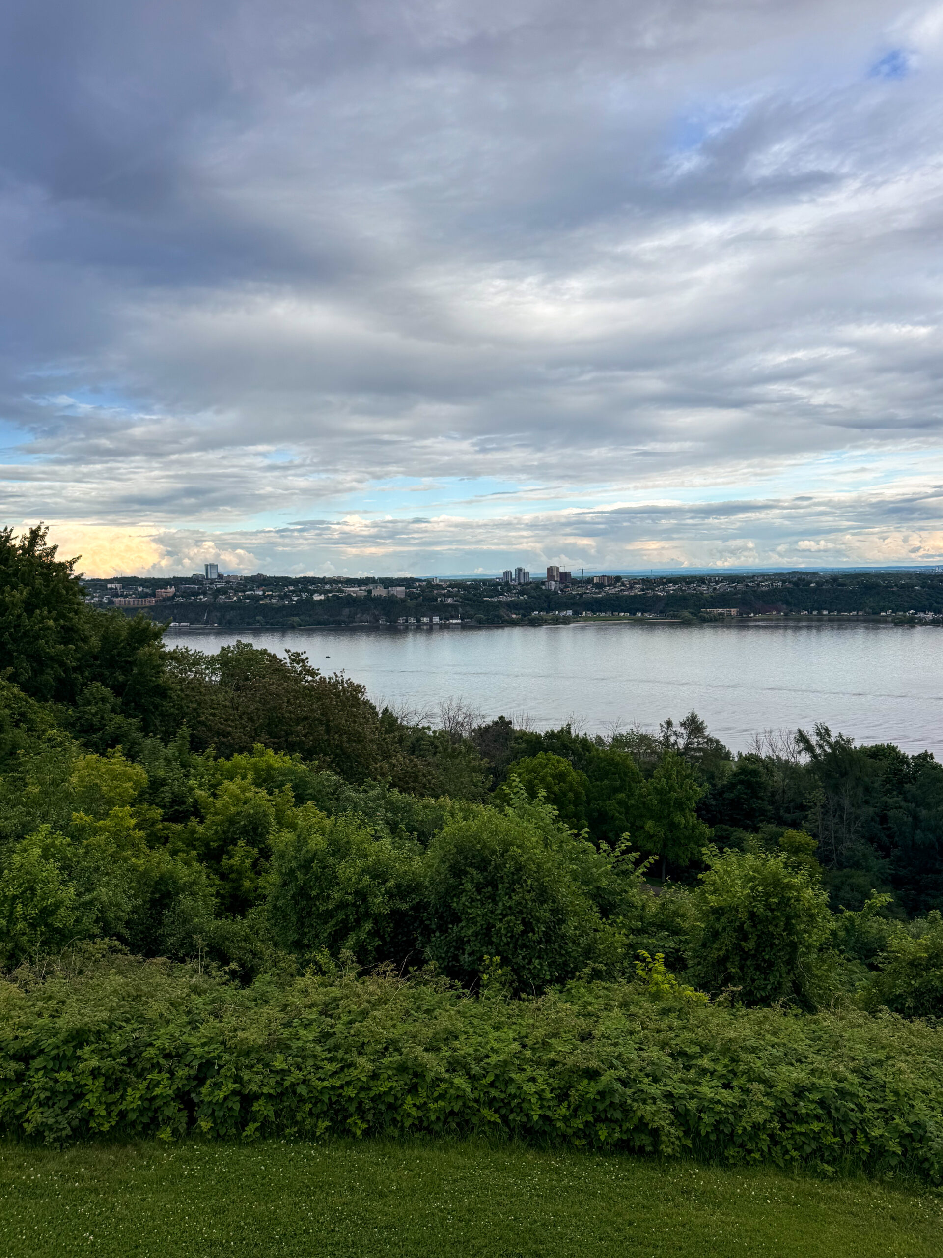 view of st. Lawrence river.